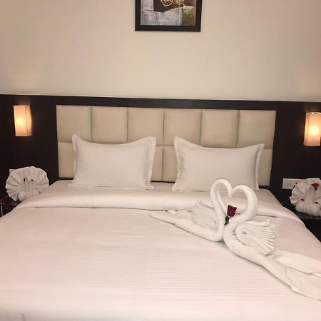 Hotel Anandi Inn Ballia Exterior photo